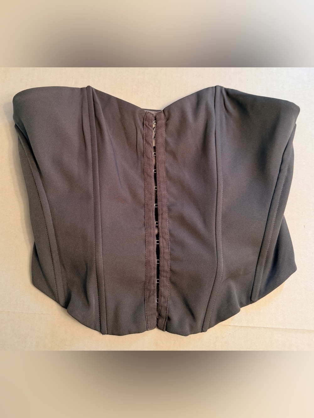 Princess Polly Women’s Size 6 Corset Top Gray Strapless Bustier Y2K Front Close